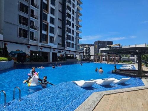 Family friendly Homey Unit with Parking in Kota Kinabalu, Malaysia
