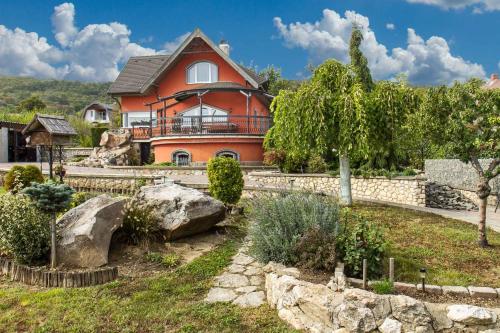 Holiday home in Balatongyörök 40844 — 4-Star Luxury Hotel in Vonyarcvashegy, Hungary