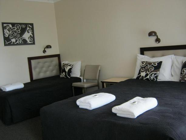 Alandale Inn — Tamworth