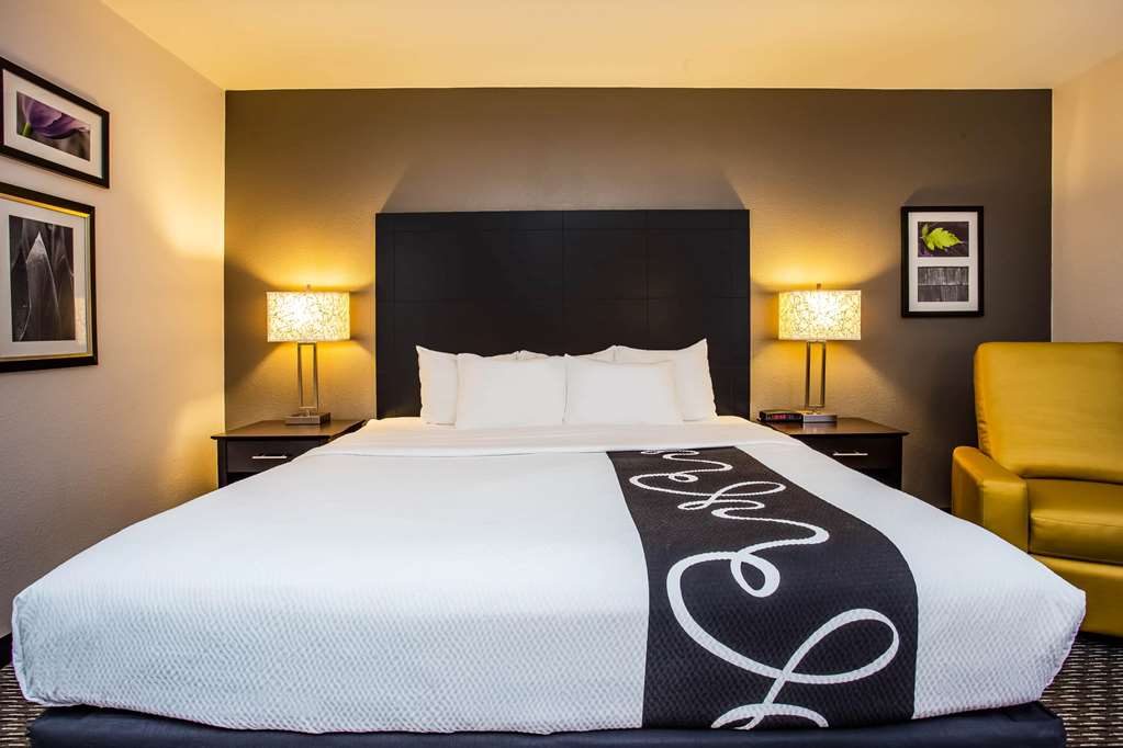 La Quinta Inn by Wyndham Oshkosh - photo 31