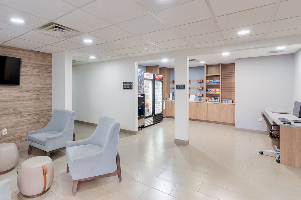 Candlewood Suites Oklahoma City Moore an IHG Hotel - photo 2