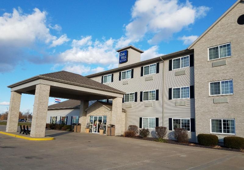 Oak Hill Inn & Suites - featured photo