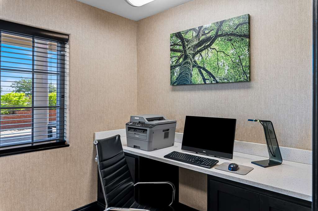 Best Western Presidential Hotel & Suites - photo 9
