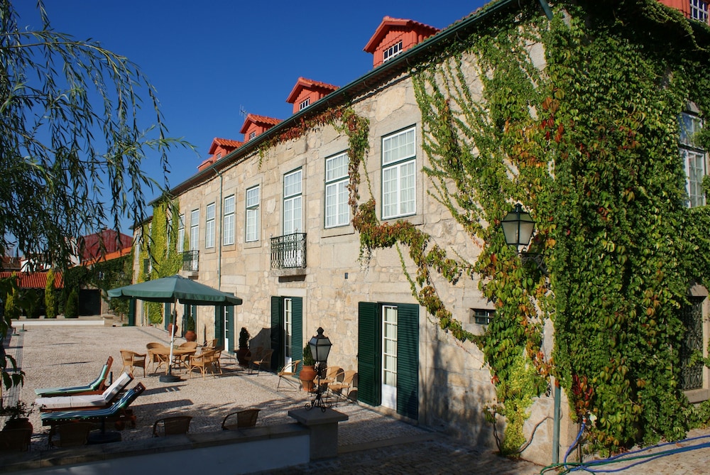 Casa Do Cimo — 4-Star Luxury Hotel in Fundao, Portugal