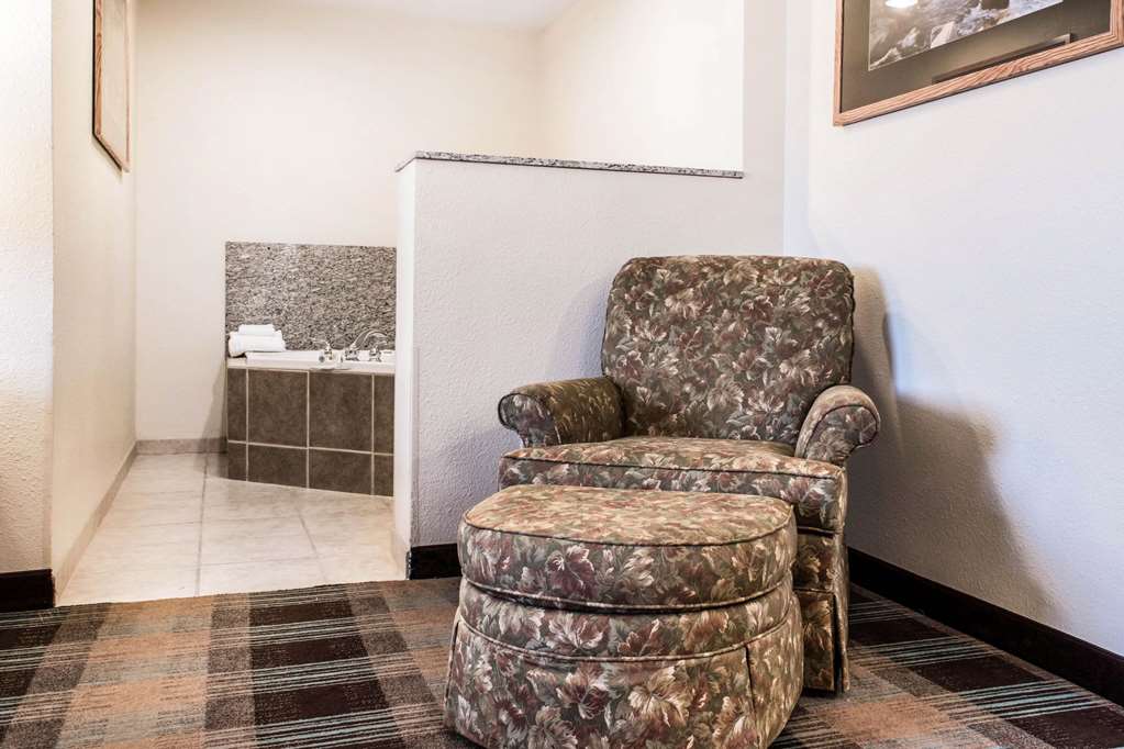 Comfort Inn & Suites Sheridan - photo 23