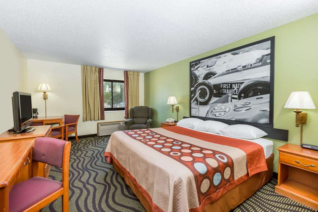 Super 8 by Wyndham Newton - photo 14