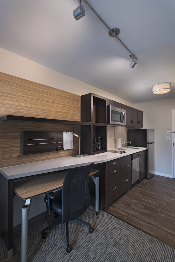 TownePlace Suites by Marriott Slidell - photo 12