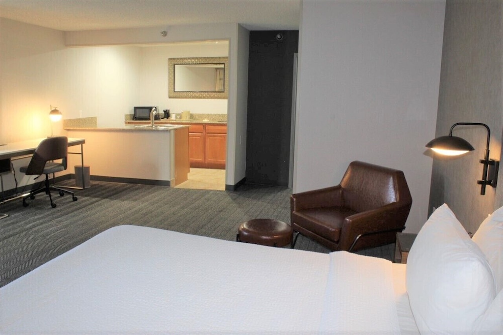 Courtyard by Marriott Santa Fe - photo 4