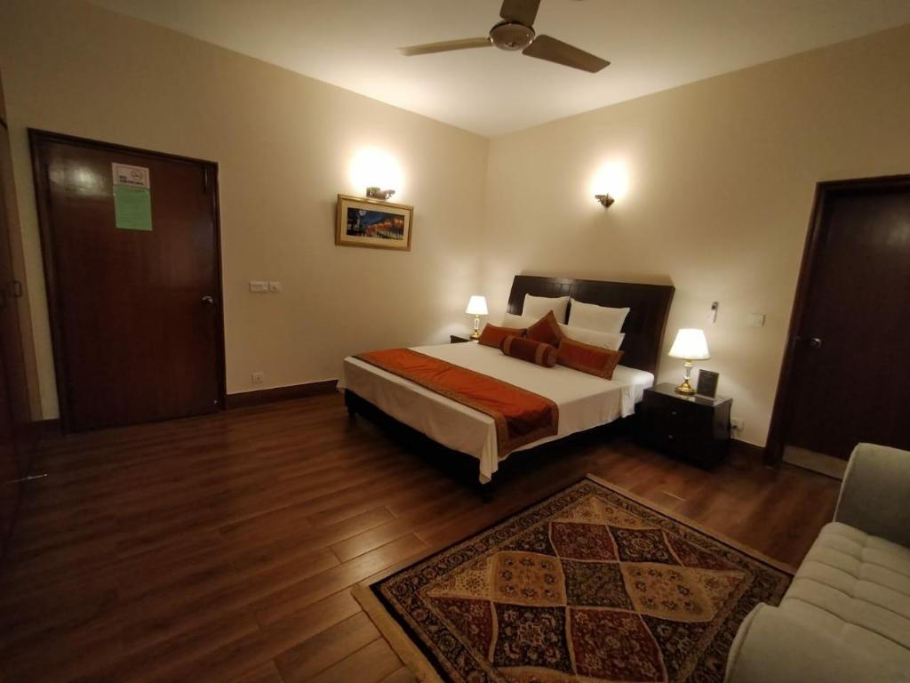 Hotel Gulberg Grand in Lahore, Pakistan