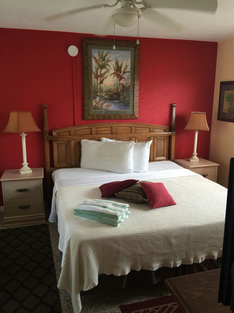 Amber Tides Motel - photo 27