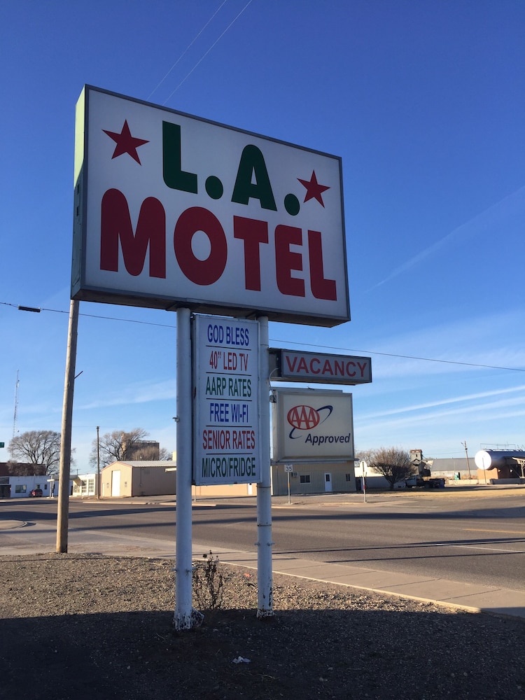 La Motel - carbon neutral hotel in Claude