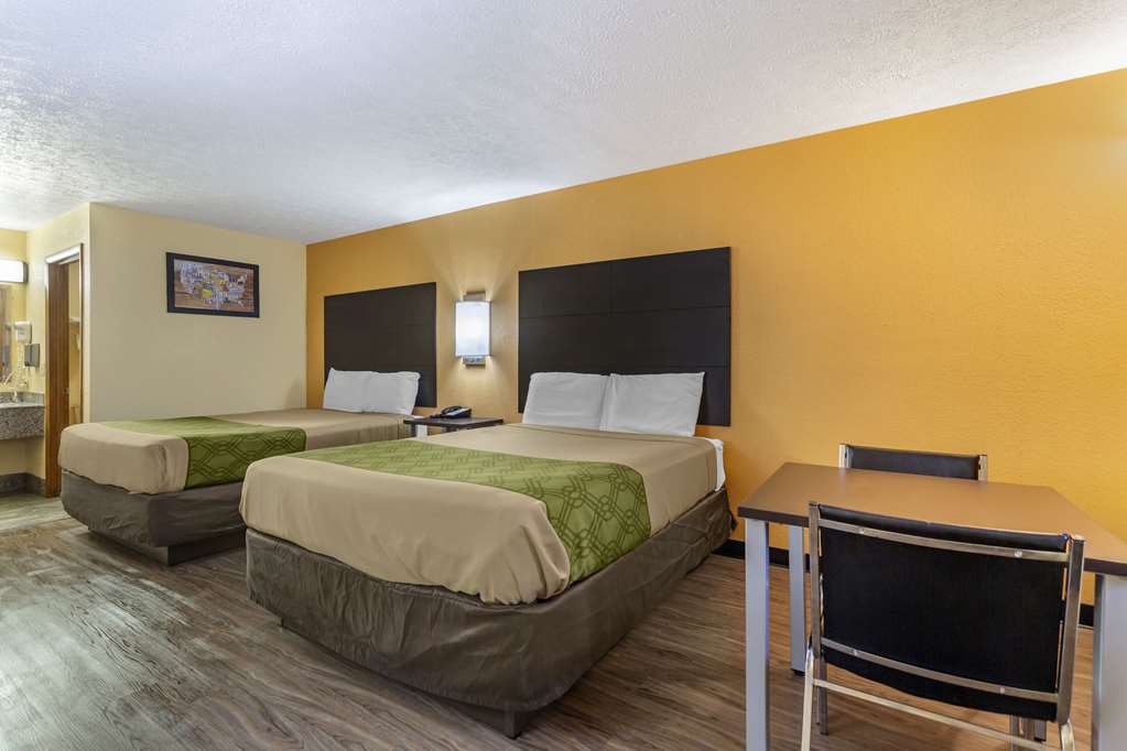 Econo Lodge Nashville North - photo 16