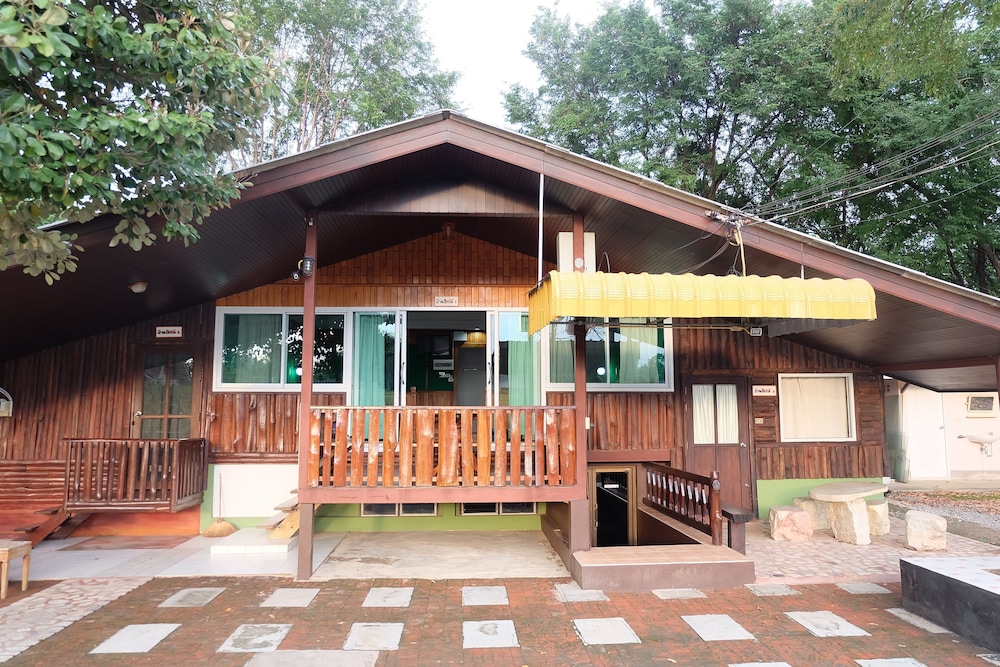 Baansuanchan Resort in Kanchanaburi, Thailand