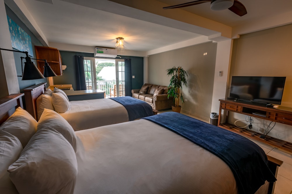 Tropical Suites Hotel — Bocas Del Toro — photo 4
