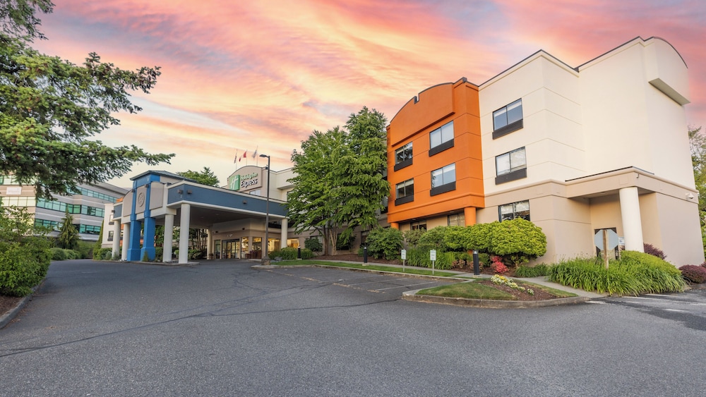Holiday Inn Express Bellingham by IHG - photo 67