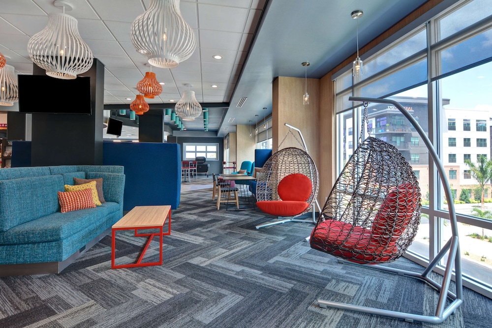 Tru By Hilton St. Petersburg Downtown Central Ave FL - photo 3