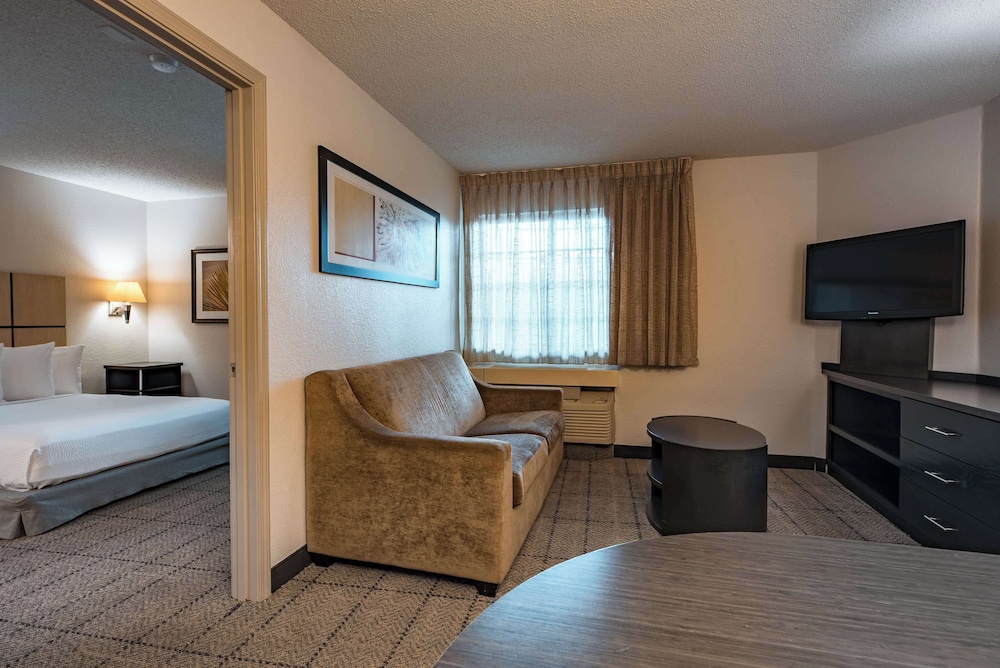 Sonesta Simply Suites Fort Worth - photo 12