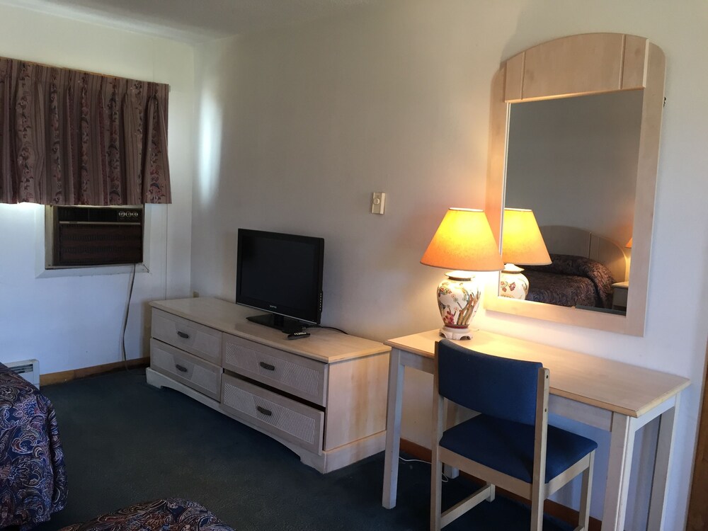 Daniels Motel - photo 7