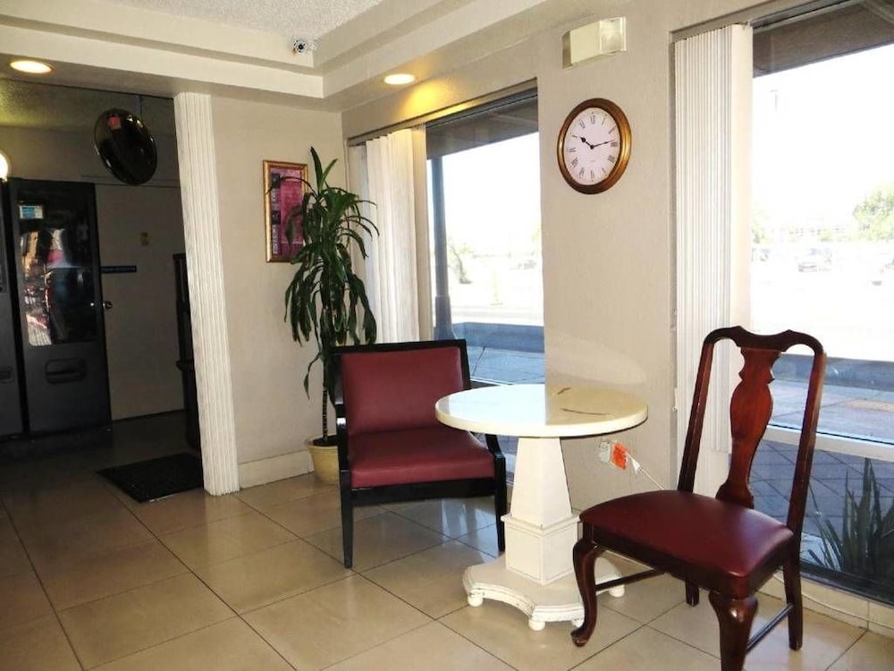 Bridger Inn Hotel Las Vegas - photo 14
