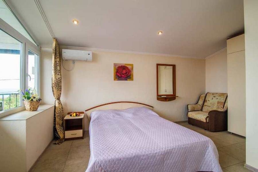 Su Mis Guest House — 4-Star Luxury Hotel in Yalta, Ukraine