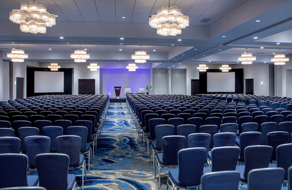Crowne Plaza Boston Woburn by IHG - photo 42