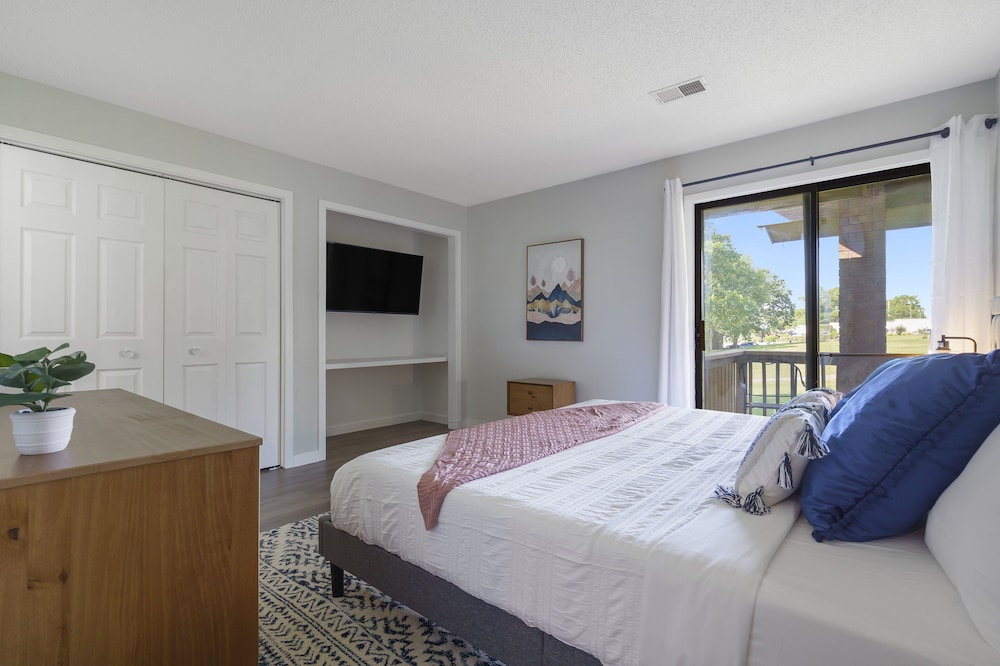Bunker Ridge Respite Pointe Royale Golf Resort Amenities - photo 5