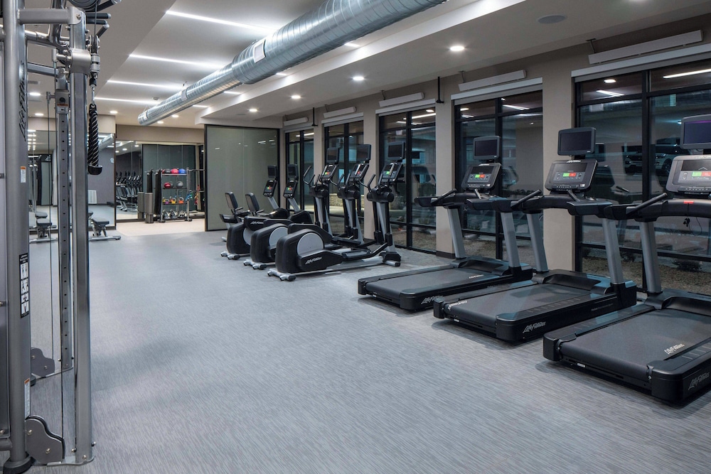 Courtyard by Marriott Jefferson City - photo 19