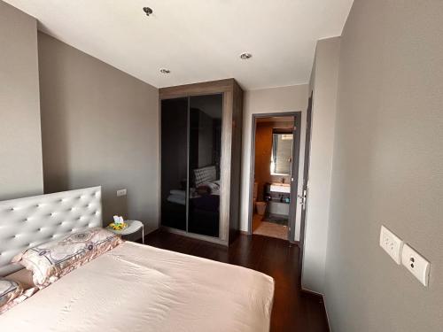 CE condo one bedroom 01