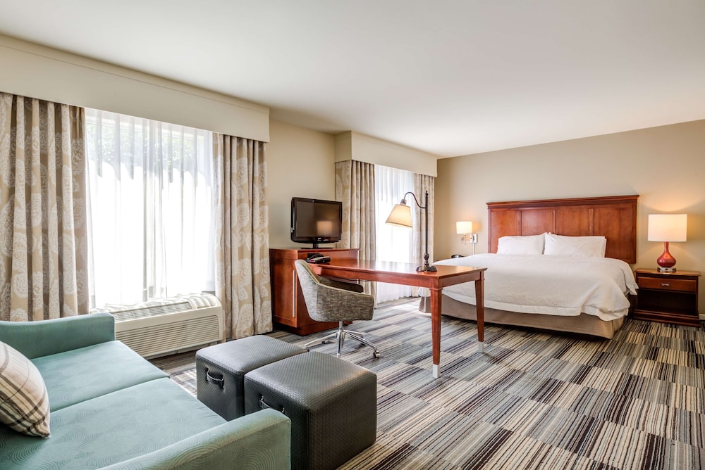 Hampton Inn & Suites Westford Chelmsford - photo 13