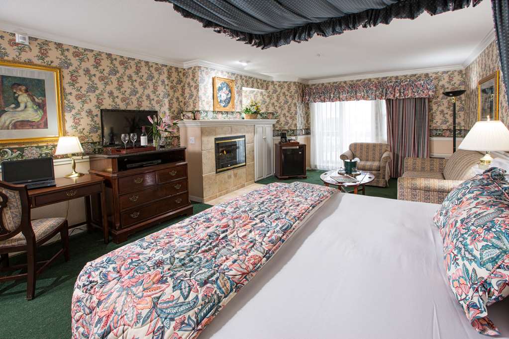 Ascot Suites - photo 18
