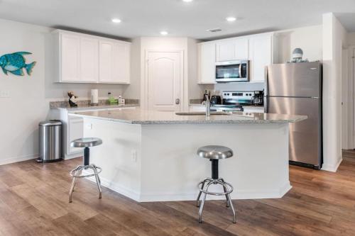 Palm Coast Coquina Escape with Fire Pit Near Beach — 4-Star Luxury Hotel in Palm Coast, United States