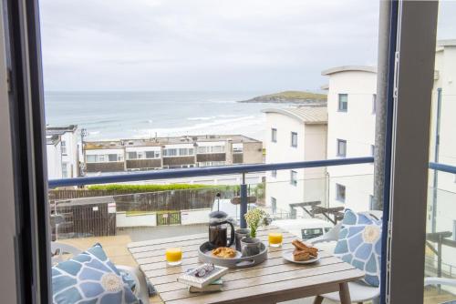 Ocean lookout & explore the coast — 4-Star Luxury Hotel in Newquay, United Kingdom