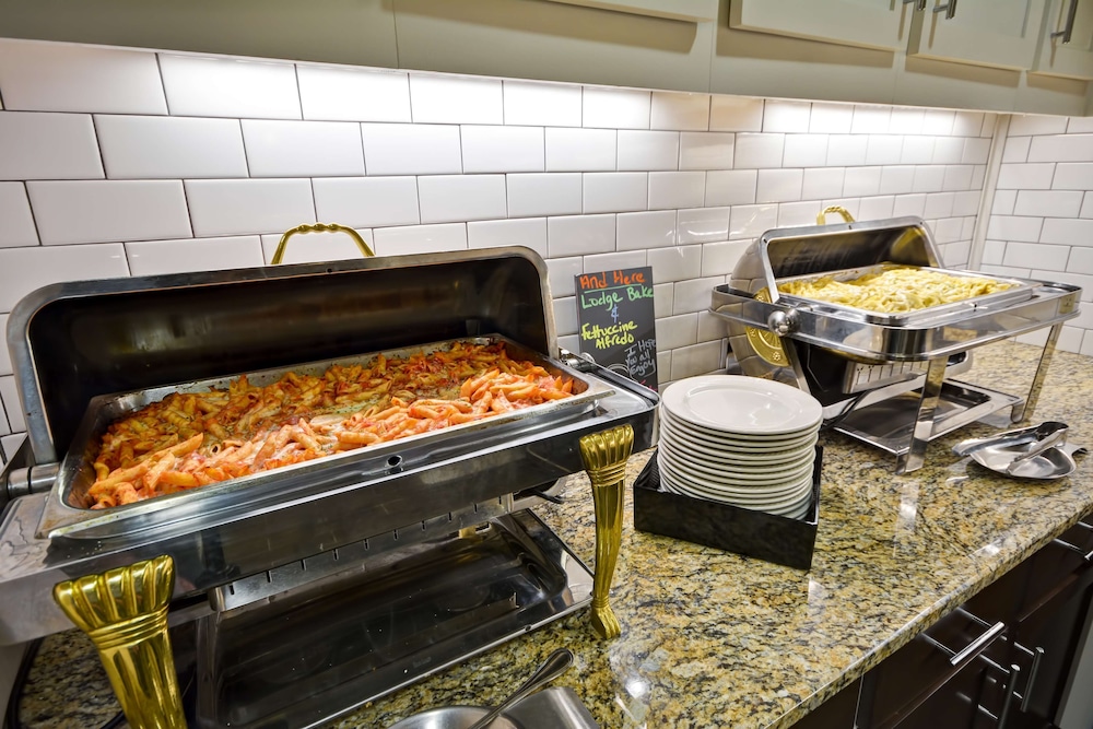 Homewood Suites by Hilton Hillsboro Beaverton - photo 32