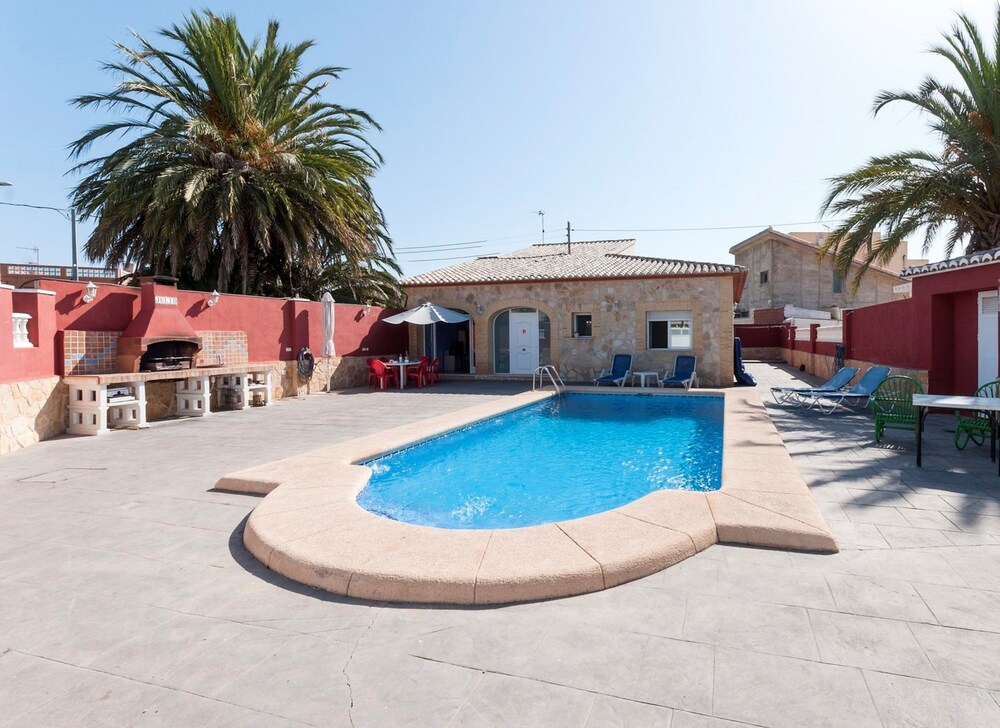 Cerezo in Gandia, Spain