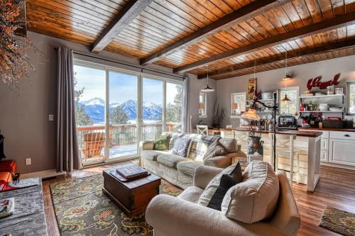 Quaking Aspen Cabin 2BR 2BA w Incredible Views — 4-Star Luxury Hotel in Twin Lakes, United States