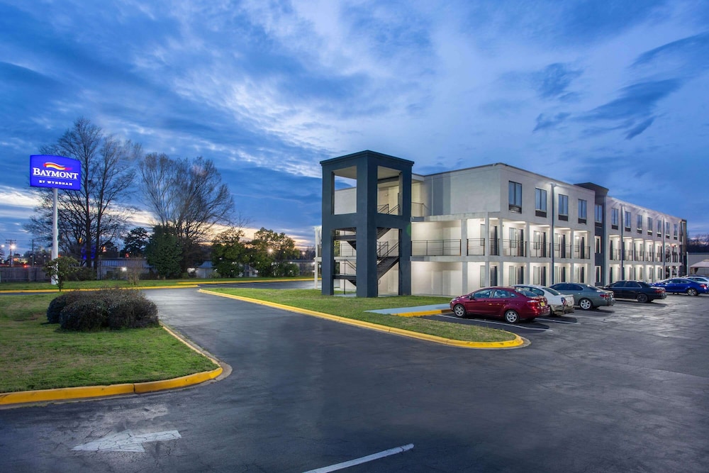 Baymont by Wyndham Charlotte University - photo 21