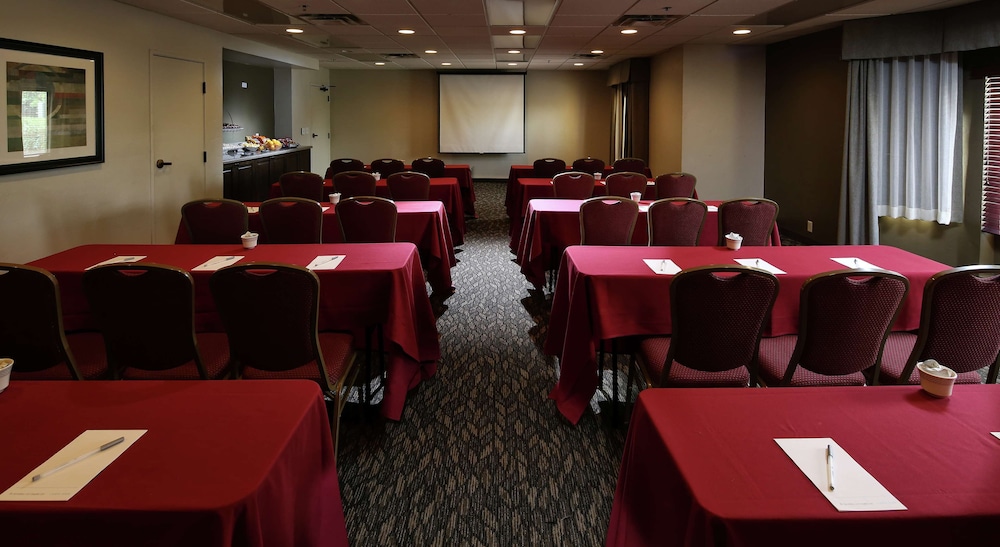 Hampton Inn & Suites Tucson Mall - photo 39