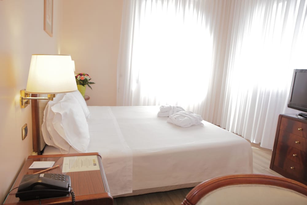 Hotel Bristol - last minute hotel in Milan