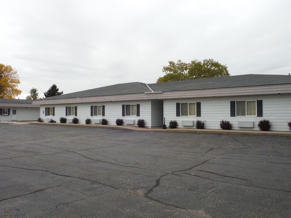 Caravan Motel in Cannon Falls, United States