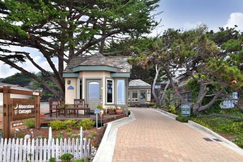 Moonstone Cottages in Cambria, United States
