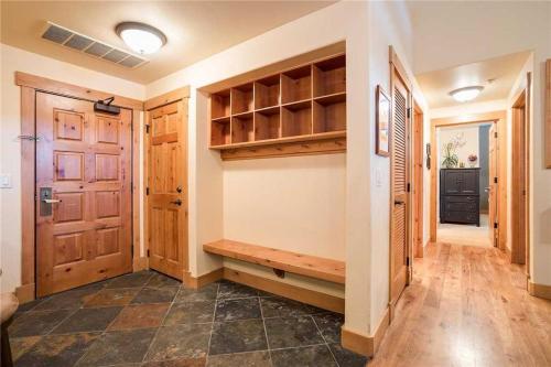 4305 Aspen Lodge Trappeur's Crossing Apartment 3 — 4-Star Luxury Hotel in Steamboat Springs, United States
