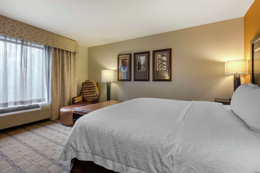 Hampton Inn & Suites Columbus - photo 27