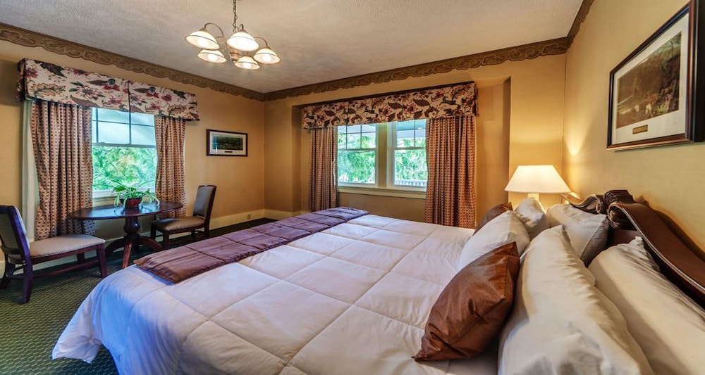 The Shawnee Inn and Golf Resort - photo 8
