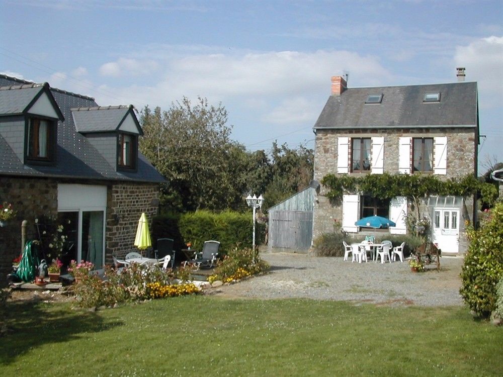 Le Jardin Bed and Breakfast — 4-Star Luxury Hotel in Isigny-Le-Buat, France