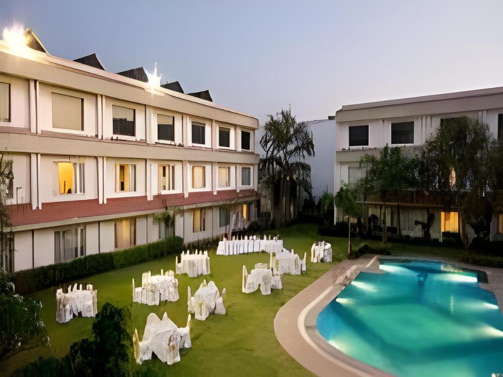 Hotel Express Residency Jamnagar in Jamnagar, India