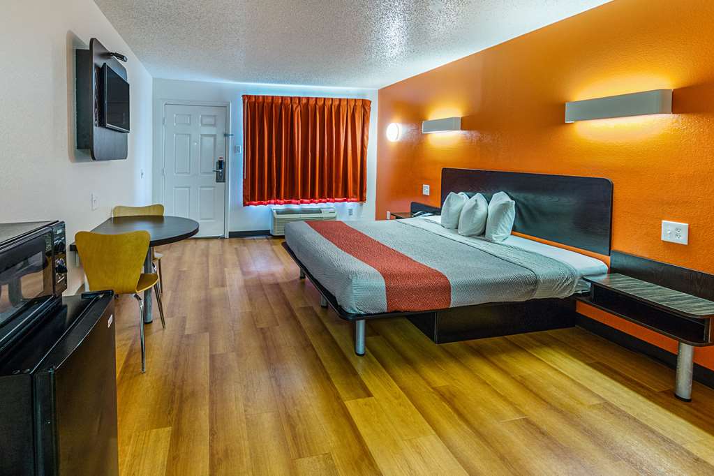 Motel 6 Waxahachie TX - photo 13