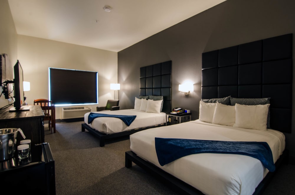 Wood River Inn & Suites - photo 5