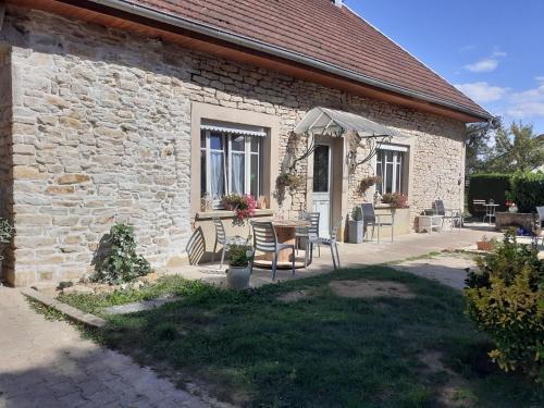 Les Trois Charmes — hotel in Auxon-Dessous