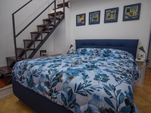 Duomo Porto University Suite — 4-Star Luxury Hotel in Naples, Italy