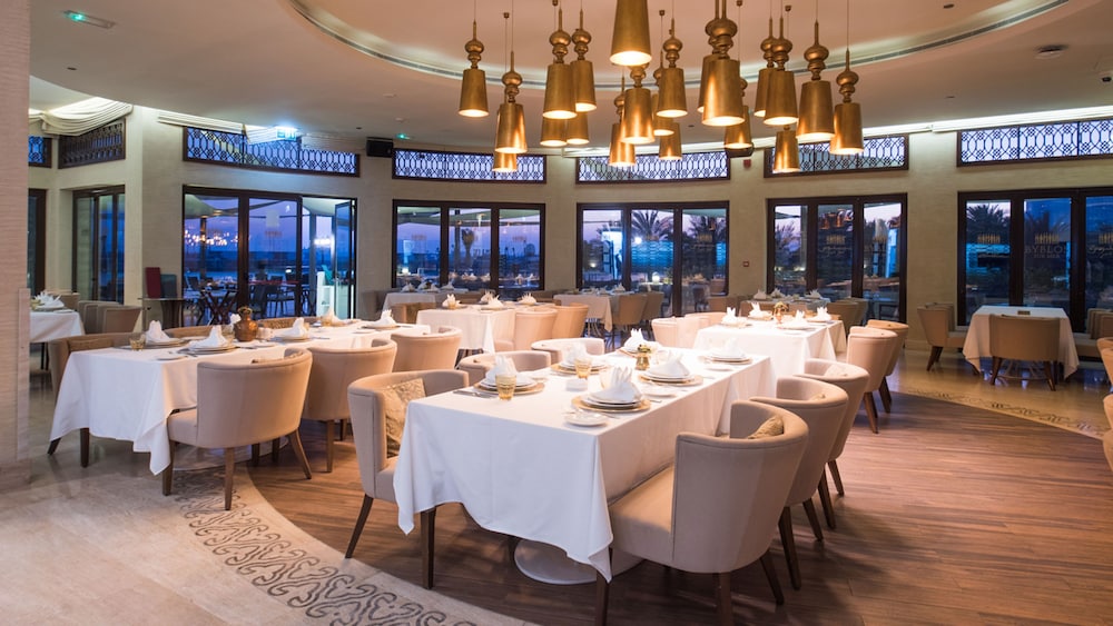 מזון ומשקאות